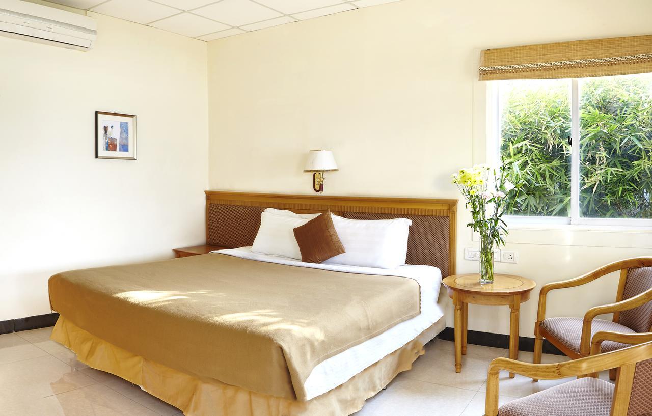 Savana Lake Resort Nashik Dış mekan fotoğraf