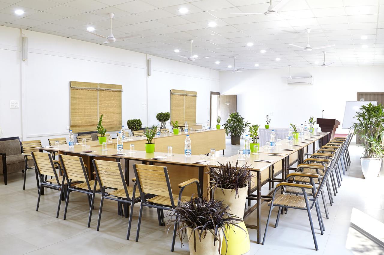 Savana Lake Resort Nashik Dış mekan fotoğraf